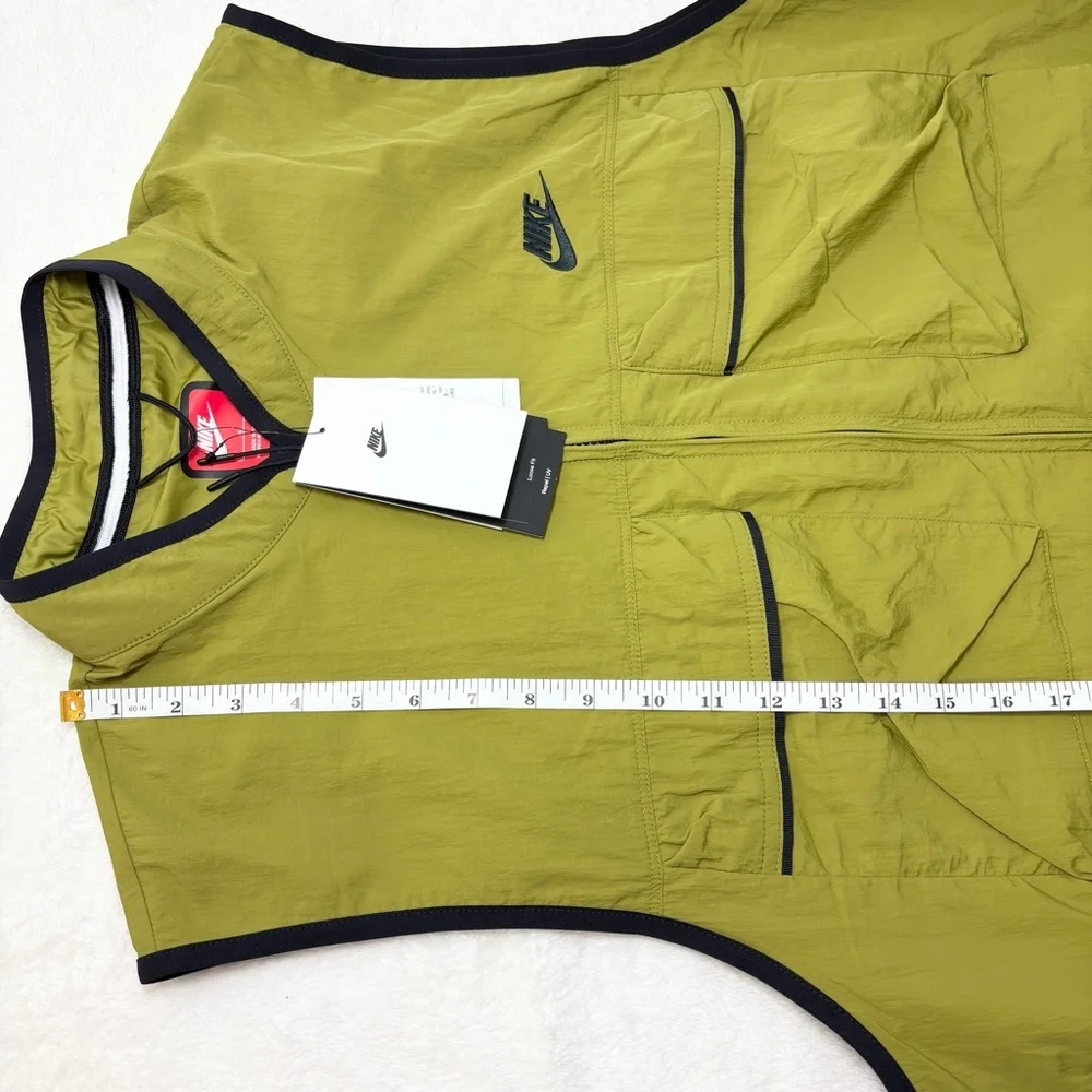 Nike Tech Men's Woven Vest UPF 40 Green Size L‎
